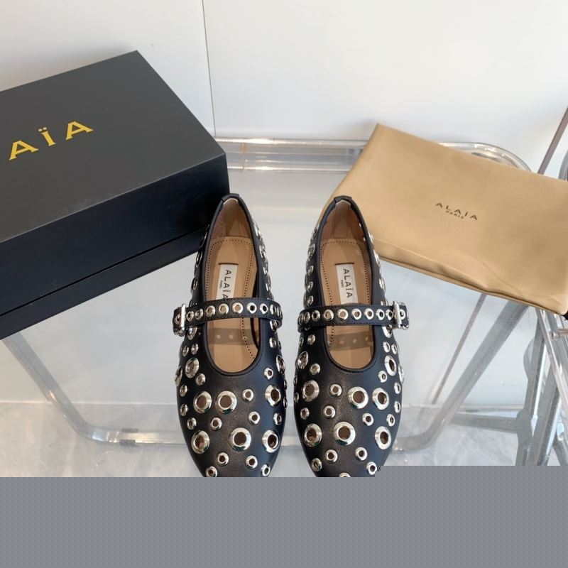 Other flat shoes